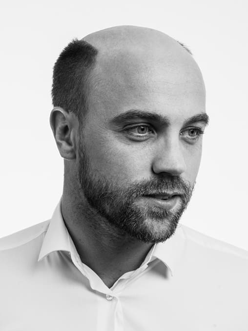Retrouvez vos cheveux en 1h seulement grâce au leader français des prothèses capillaires Hairfax